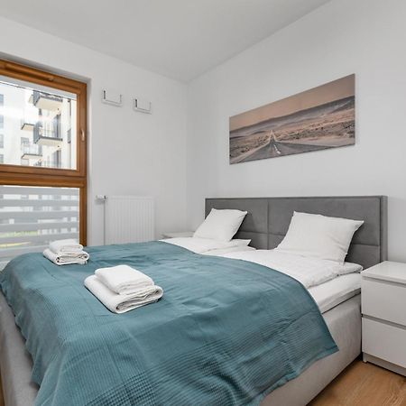 Przy Torach 3 By Homeprime Warschau Exterior foto