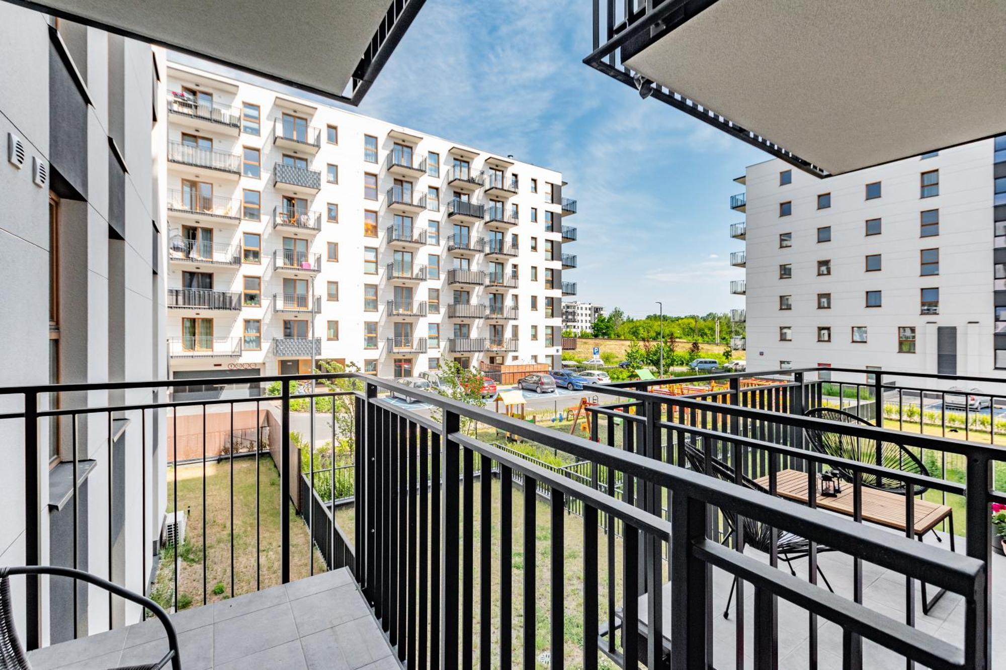 Przy Torach 3 By Homeprime Warschau Exterior foto